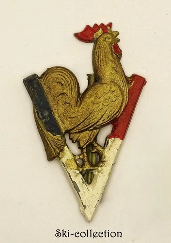 Victory and Liberation of France 1944 insignia, Rooster + V. Hand Painted Plastic
