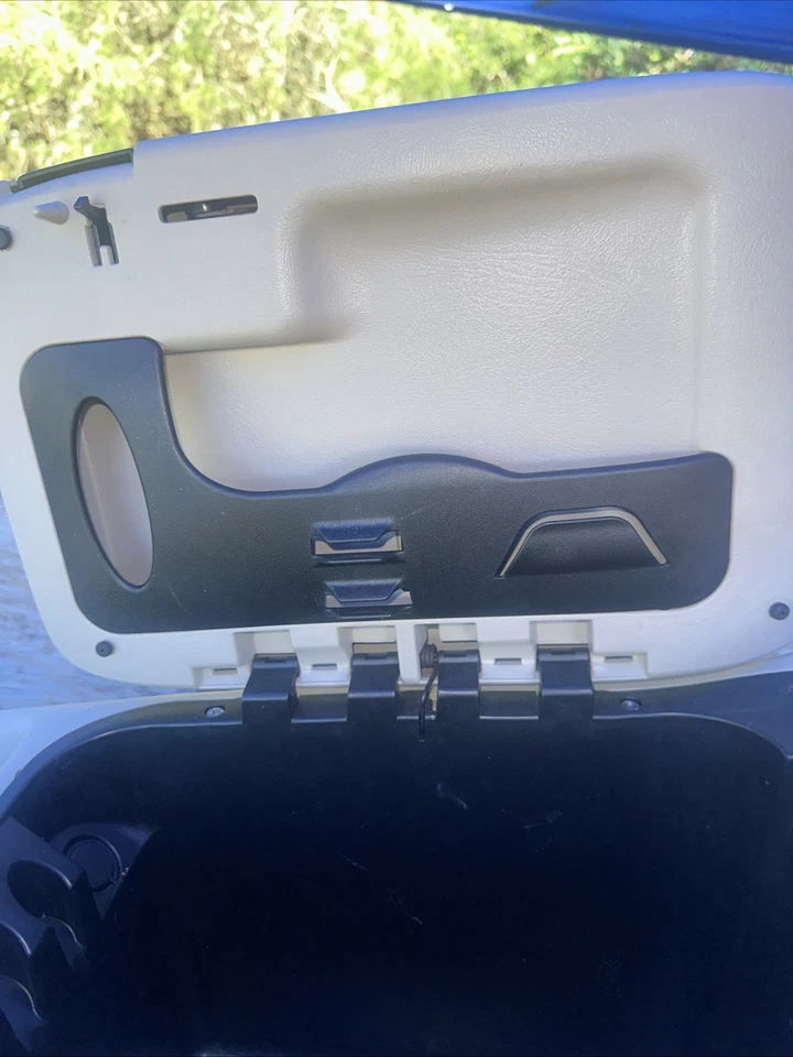 Chevrolet Silverado Tahoe Suburban GMC Sierra Yukon 1999-2002 consola central OEM Foto 4 de 4