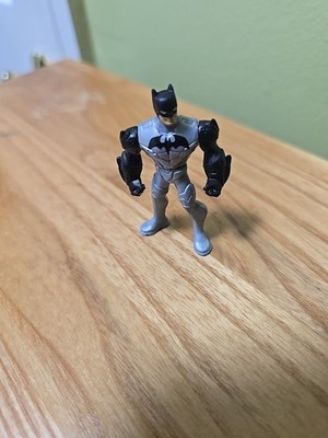 Batman Unlimited Ultimate Bat-Mech Figure - DKN53~  Mighty Mini's 2.5''