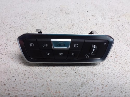 2019 BMW X5 HEADLITE SWITCH OEM ID 61319471935 - Picture 7 of 12