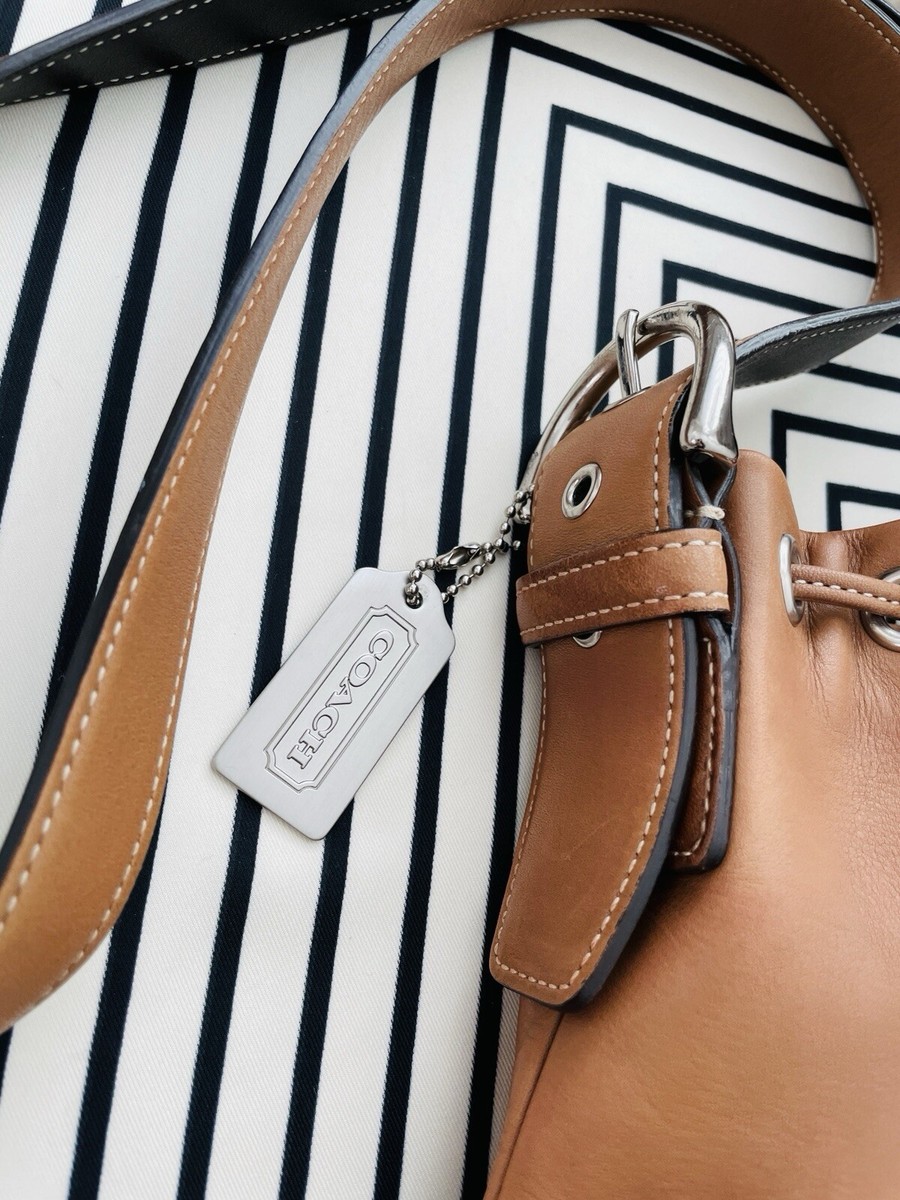 COACH　ショルダーバッグ Vintage Coach Leather Bucket Bag Drawstring Crossbody Purse
