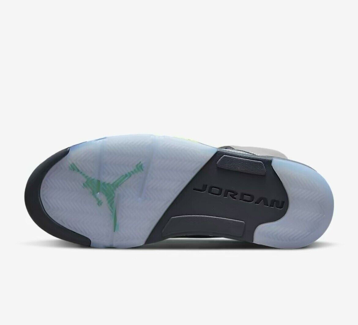 シューズ(男性用) AIR JORDAN 5 RETORO DM9014 003 DM9014-003 Nike Air Jordan 5 Retro Green Bean 3M Silver