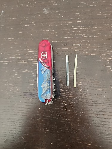 #144 VICTORINOX CLIMBER Matterhorn Piece of Switzerland- Limited Edition 91mm - Picture 5 of 5