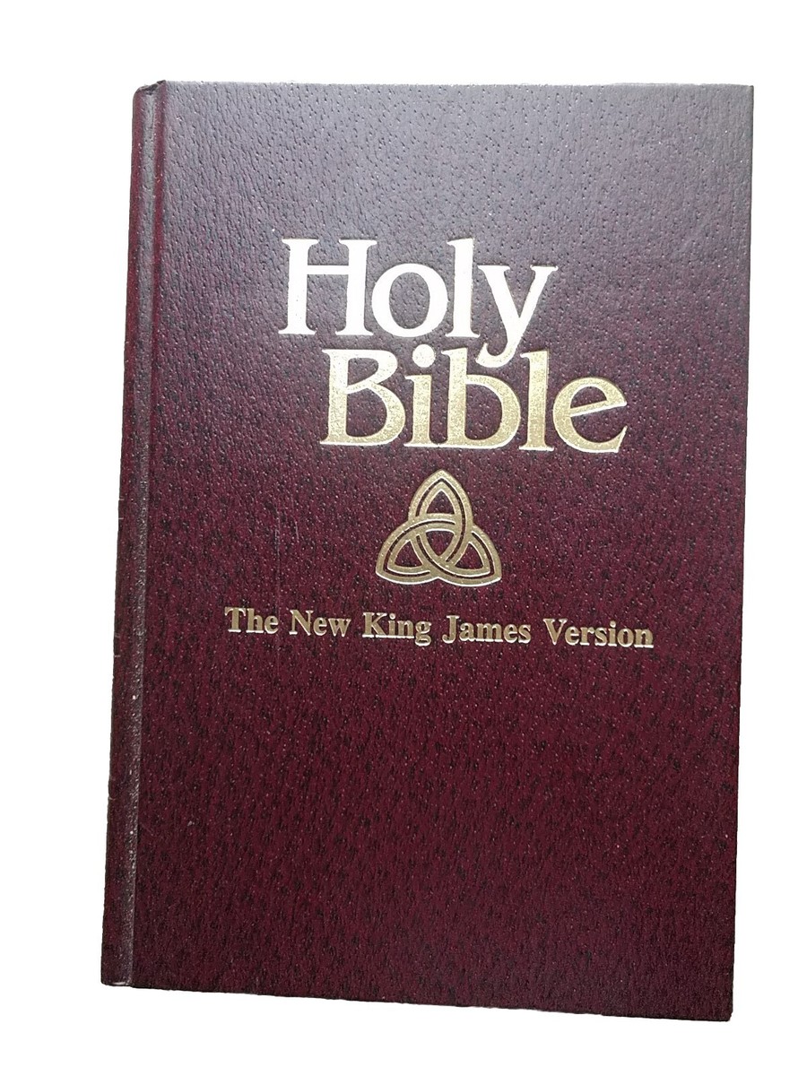 【David82】Holy Bible: New King James Holy Bible New King James Version - Giant Print Reference