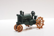 JOHN DEERE VINTAGE CAST IRON TRACTOR SCALE 1:16