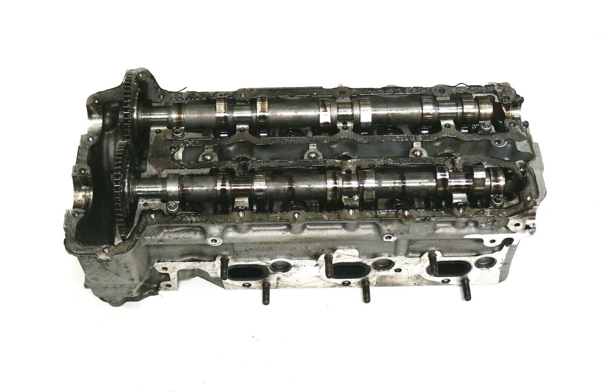 Mercedes-Benz OM642 6-Zyl. Diesel Motor Cylinder Head A6420106720  