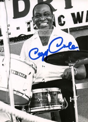 Cozy Cole - eigenhändiges Original-Autogramm auf Schwarz-Weiß-Foto