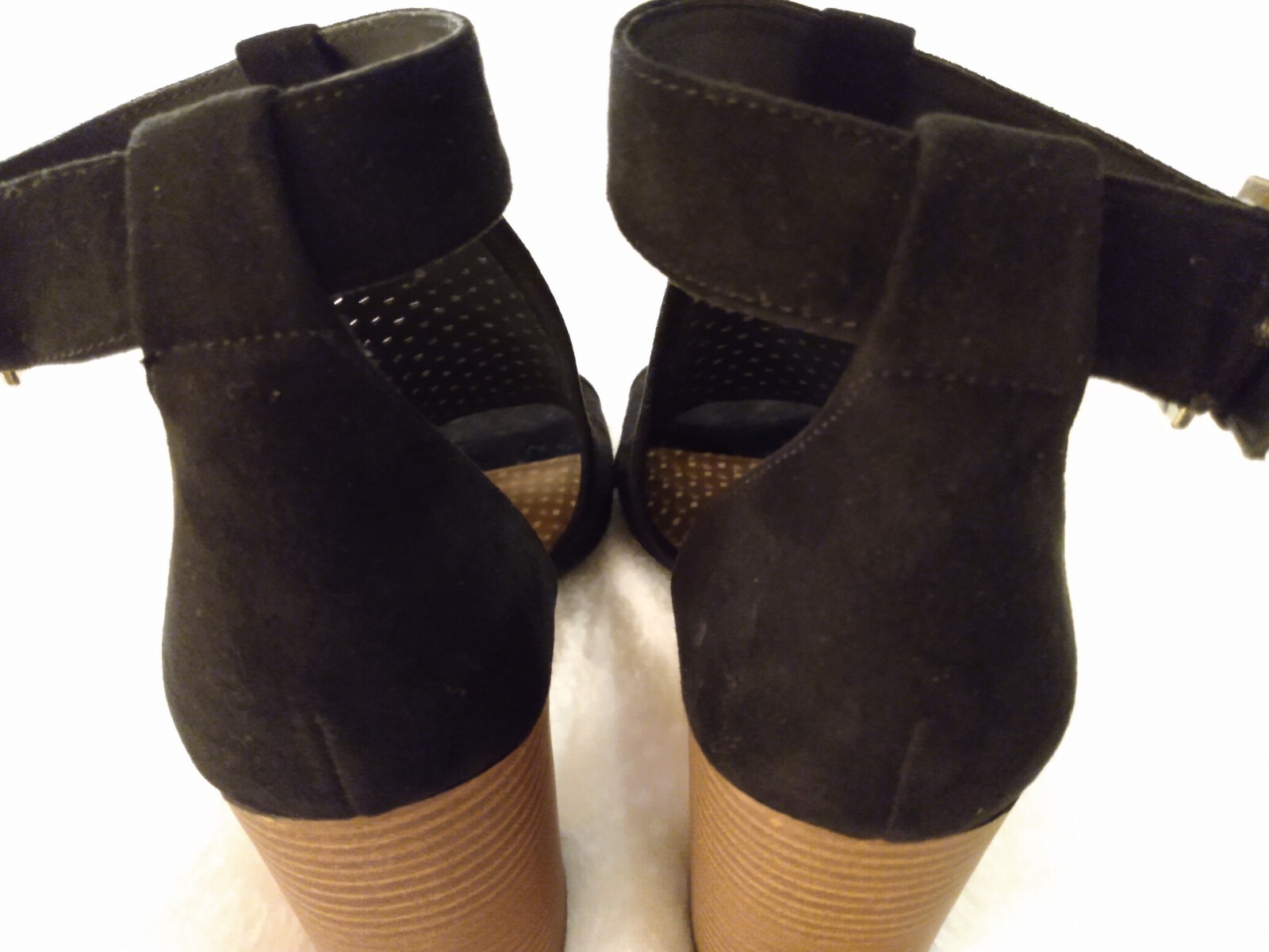 Universal Thread Women's Black Microsuede Ankle S… - image 9