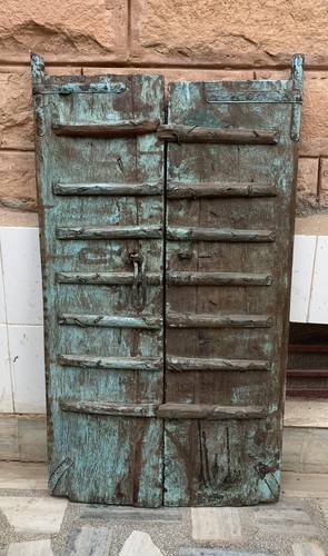 Distressed antique wooden window old wood jharokha iron fitting frame home decor - Picture 12 of 12