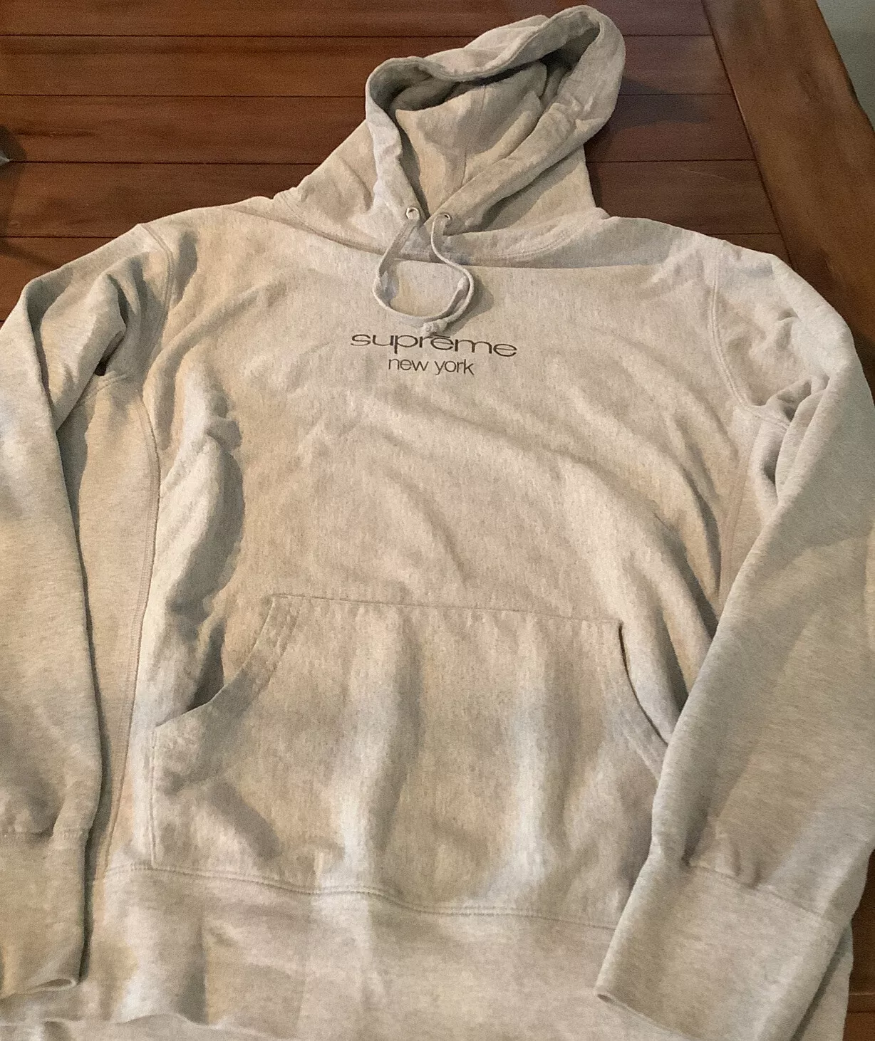 Sweat shirt gris SUPREME taille Large