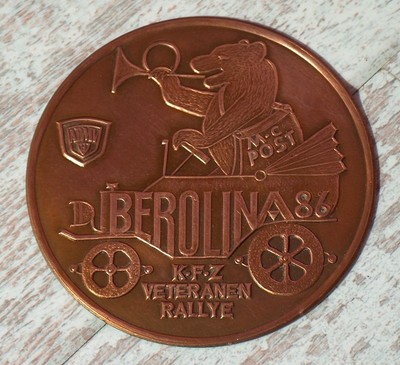 Plakette Berolina 86 MC Post Berlin KFZ Veteranen Rallye Automobil Motorsport