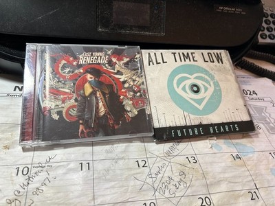 ALL TIME LOW 2 CD LOT: LAST YOUNG RENEGADE + FUTURE HEARTS