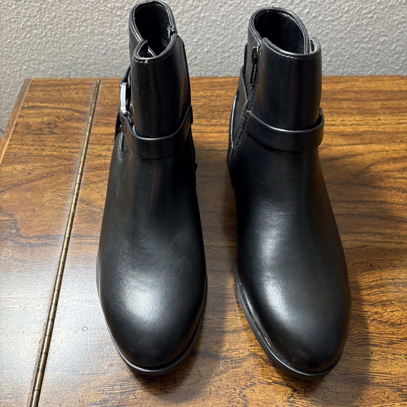 Botas blancas Mt talla 7,5 estilo Granby negras/lisas para mujer