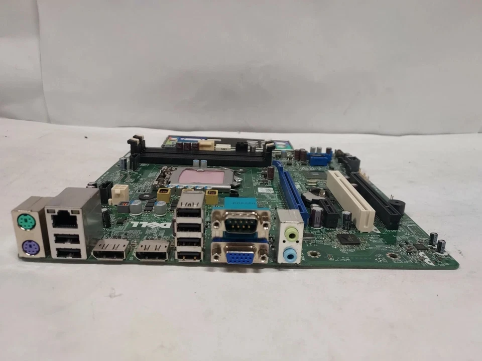 Dell Optiplex 7020 Motherboard 8WKV3 - Image 2 of 3