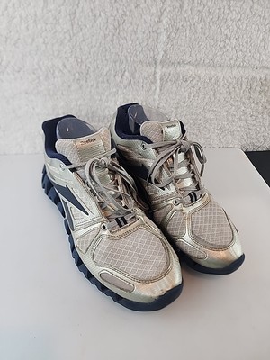 Mens Reebok Zig Tech Size 8.5. Gray, White And Black.