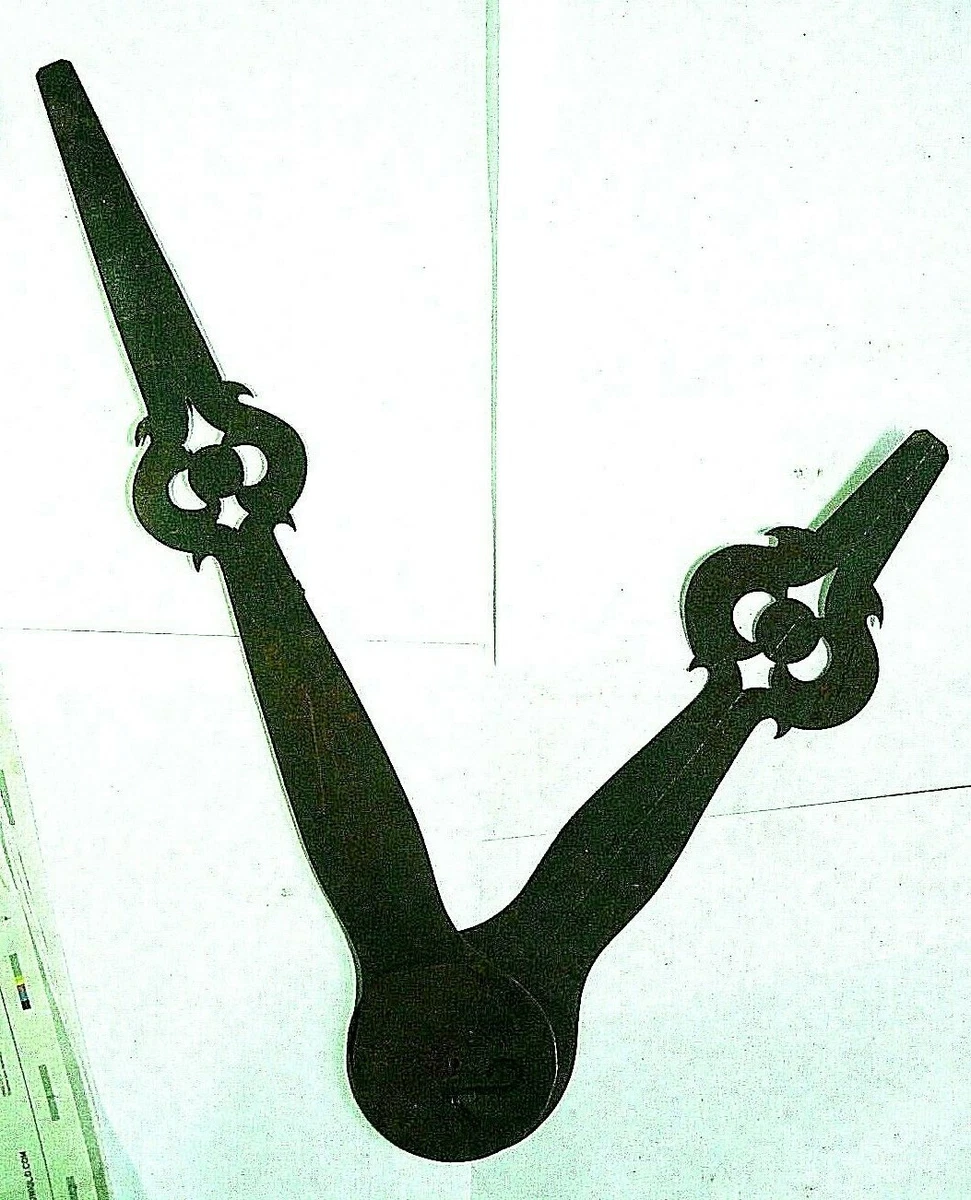 Paire D'aiguilles En Fer Anciennes Pour Horloge, XVIIIe Siècle, Vendues En L'état, Collection