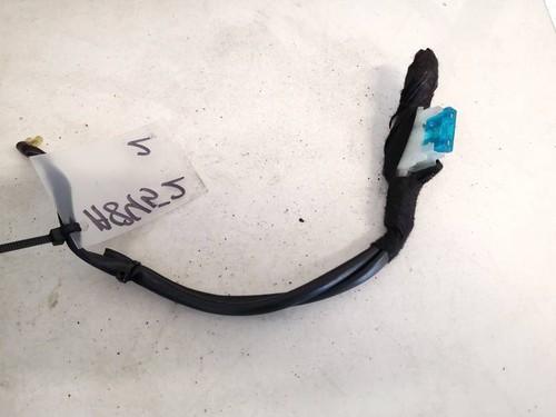 Volkswagen Golf 2010 Fuses used, Genuine #1712736-72