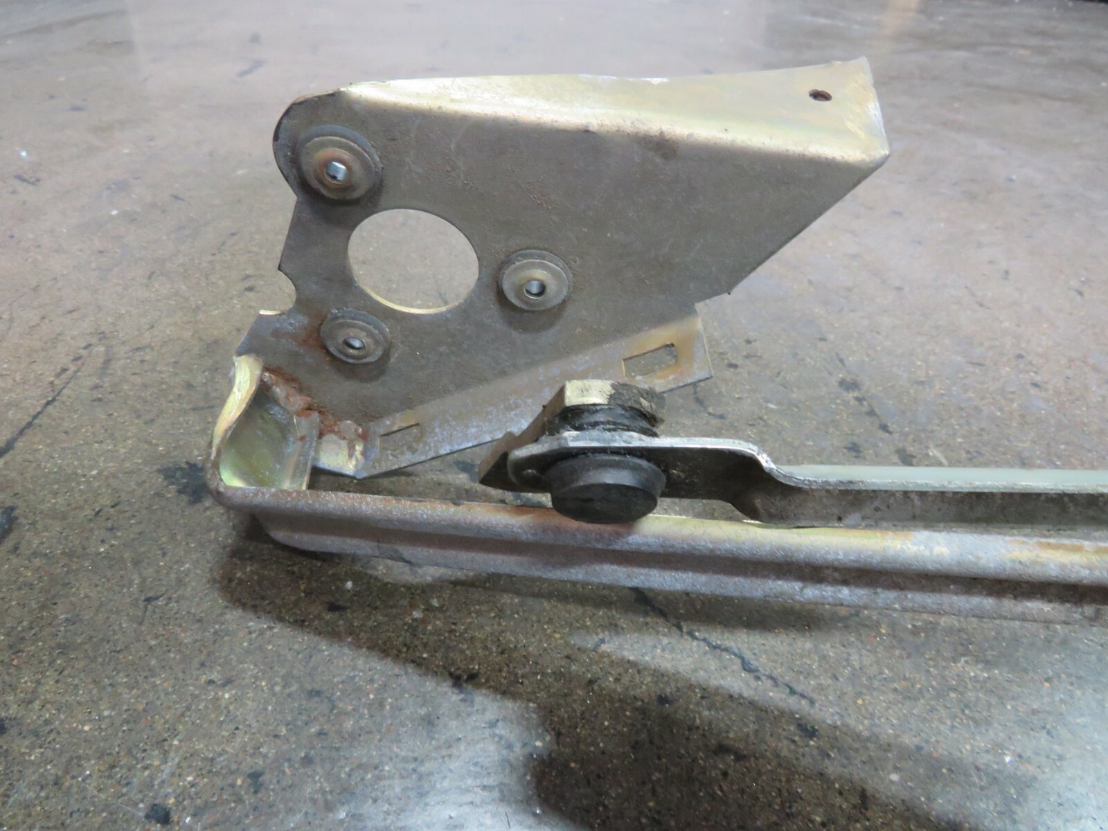 Ferrari 308, Wiper Transmission, Used, P/N 60044500