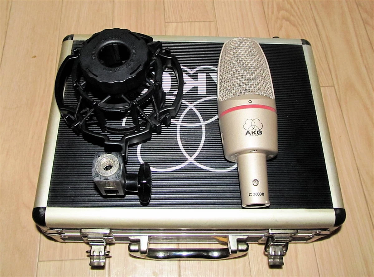 AKG C3000B Cardiod Condenser Microphone with Case F/S 805232294926 