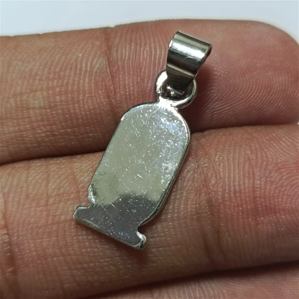 Sterling 925 pendant with an engraved ancient Egyptian queen profile design - Image 3 of 4