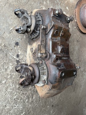 69-75 INTERNATIONAL IHC NP205 DIVORCED TRANSFER CASE PASSENGER