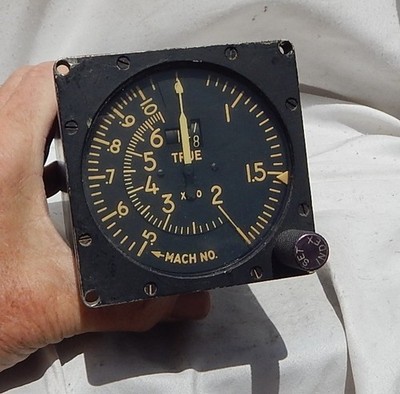 USAF Convair F-102 Delta Dagger Jet Fighter ME-1 Airspeed Mach Instrument Gauge