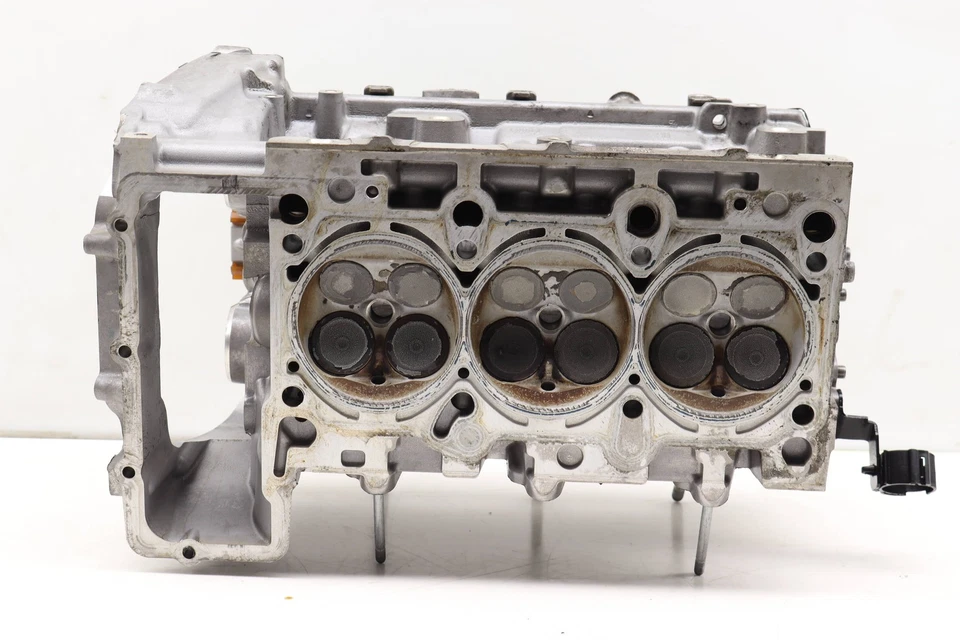 2011-2018 PORSCHE CAYENNE 3.0L - 右发动机气缸盖 958104015 — 第 4/4 张图片