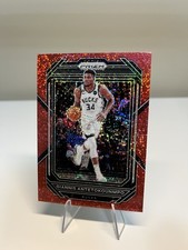 2022-23 Panini Prizm Giannis Antetokounmpo Red Sparkle Prizm Rare, Bucks, mvp,sp