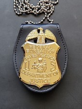 FBI Replica Metal Badge with Holder, for Cosplay, Movie Prop, and Collectors