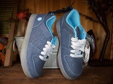 FLASH LIGHTS GIRLS RECHARGEABLE SHOES SIZE 2 COLOR BLUE ON/OFF SWITCH FOR LIGHTS