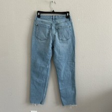 Hollister ultra high rise mom jean 3R W26/L27 