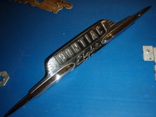 1950 Pontiac 50 Silver Streak Chieftain Dash Emblem Pontiac Eight 513681 513991