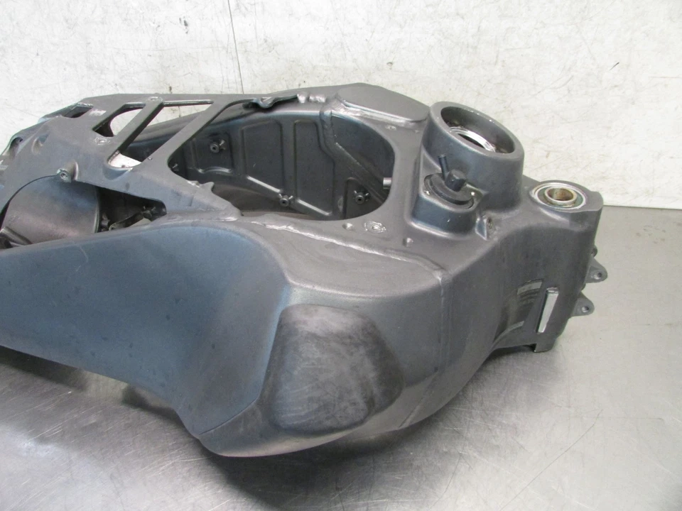 224 G BUELL ULYSSES XB12 2006 QUADRO FABRICANTE DE EQUIPAMENTO ORIGINAL CHASSI TANQUE DE COMBUSTÍVEL GASOLINA RECONSTRUÍVEL - Imagem 2 de 4