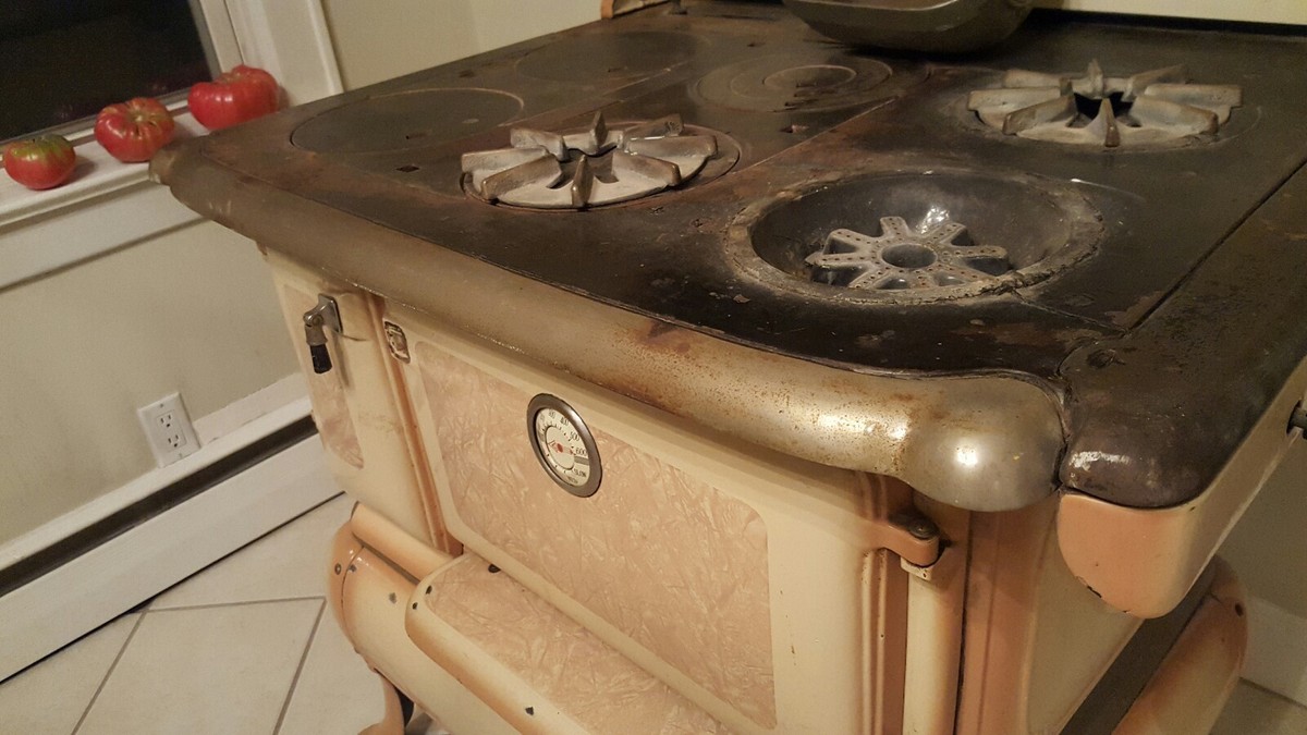 ALL ORIGINAL AND WORKINGu0026#034;PREMIERu0026#034; ANTIQUE / VINTAGE CAST IRON KITCHEN  STOVE | eBay