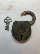 Antique Yale & Towne Padlock With Key