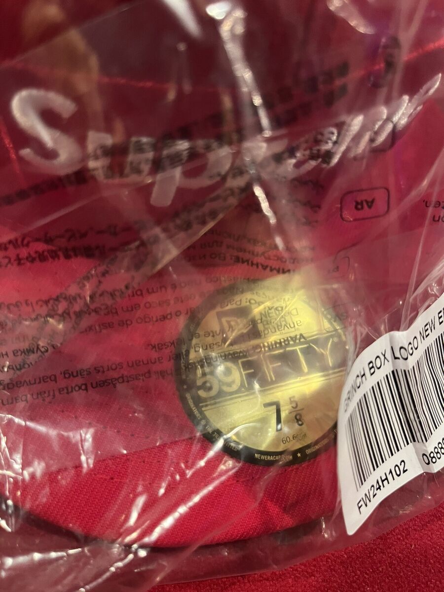 Supreme Grinch Box Logo New Era Fitted Cap Size 7 5/8 Sealed Supreme Grinch Box Logo New Era Fitted Cap Size 7 5/8 Sealed