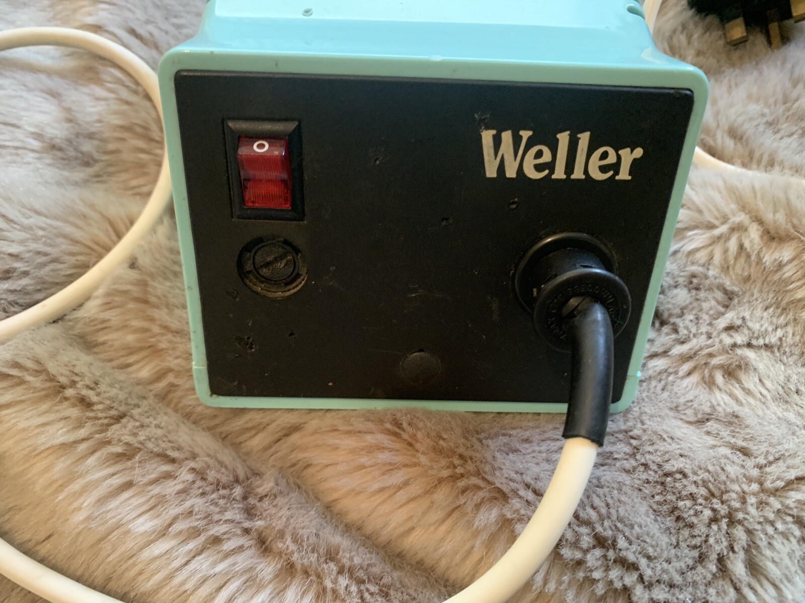 Weller Soldering Iron And Power Supply PS3D And Tcps Faulty Iron Psu
