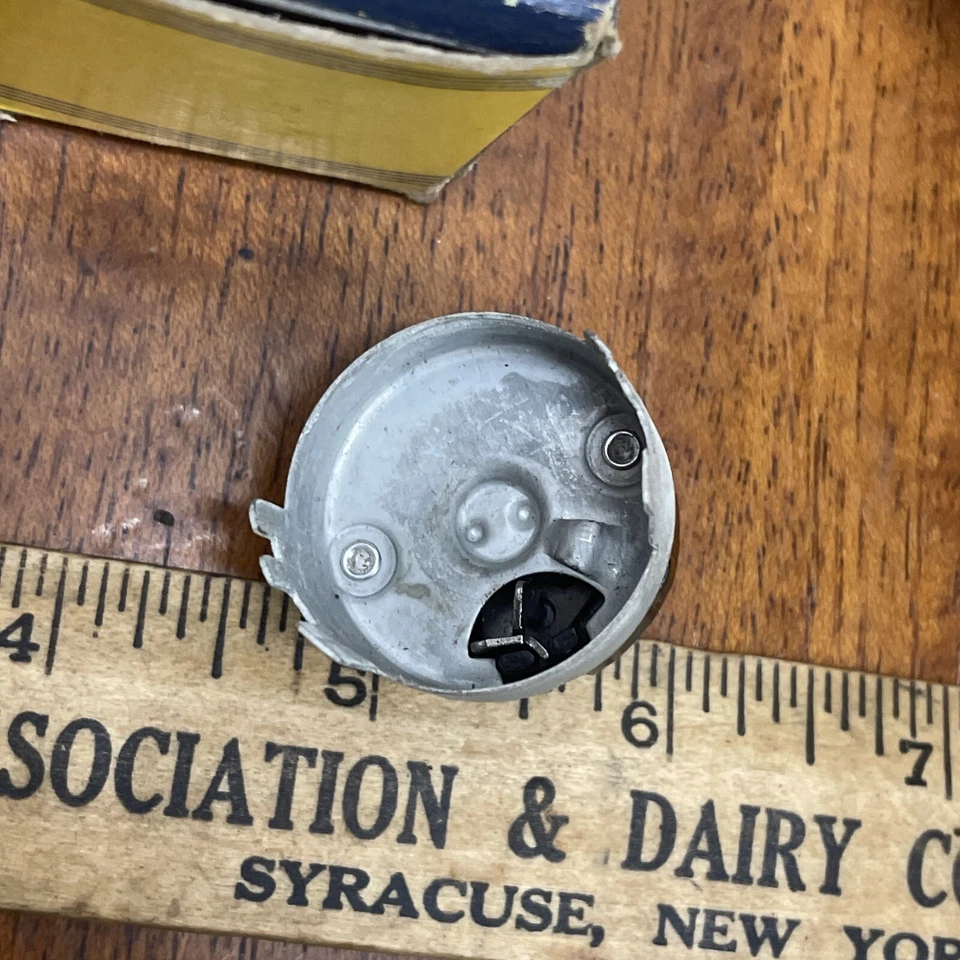 Vintage Nuevo Antiguo Stock IRC Nº Interruptor 41 A.C. para control de volumen para radio y TV Foto 3 de 4