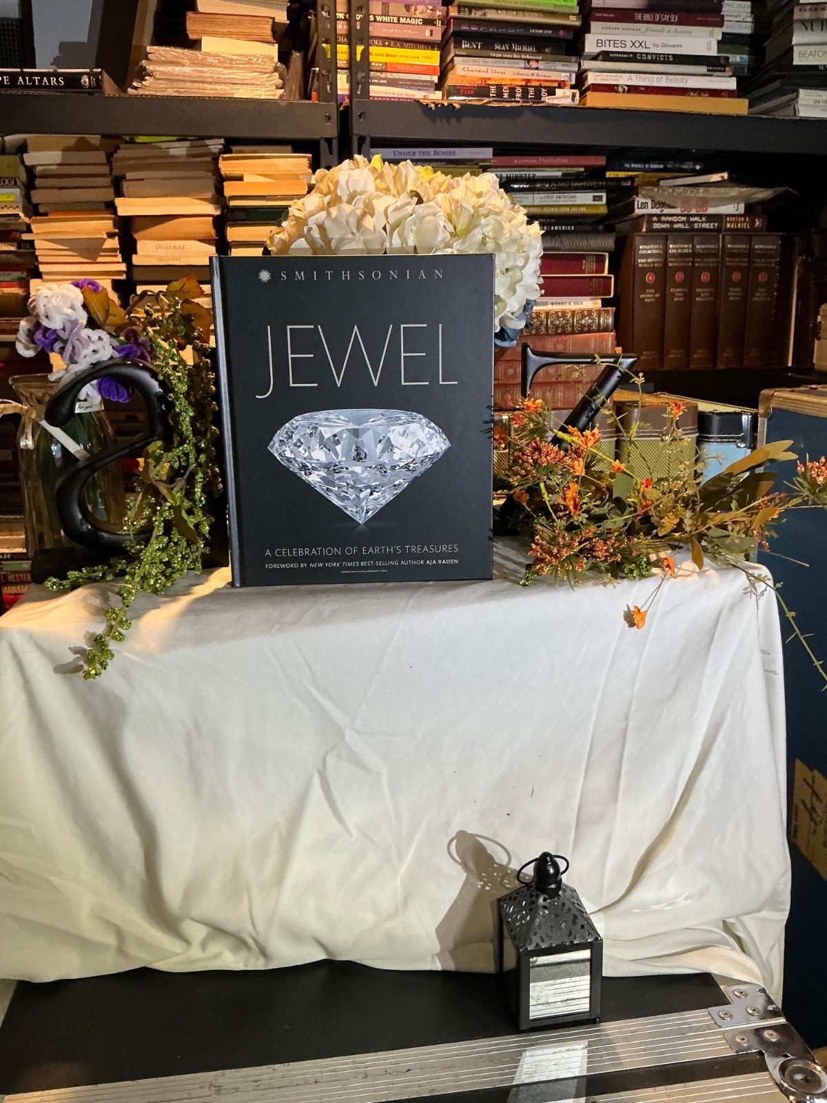 Jewel: A Celebration Of Earth'S Treasures The Smithsonian