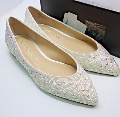 Betsey Johnson Women's Jude Ballet Flat Pearl size 6.5   NEW