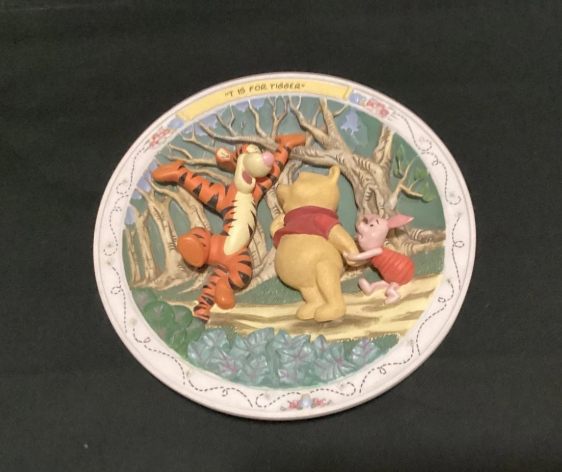 Winnie the Pooh Disney Plates (1968-Now) for sale | eBay