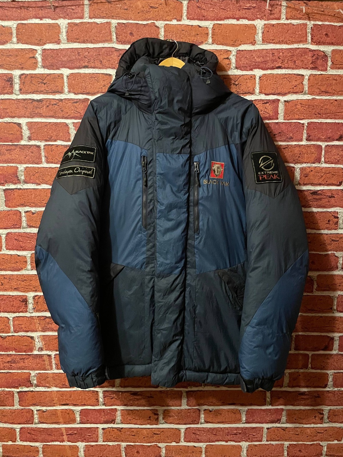 BLACK YAK Himalayan Original Extreme Peak Down Jacket Blue/Black Men’s Size L
