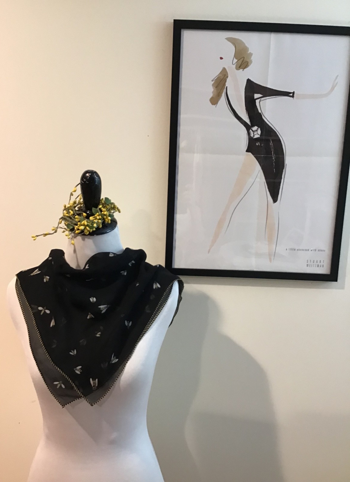 Echo  Black White Bumble Bee Design Pattern Chiff… - image 1