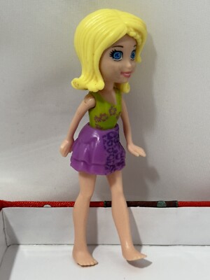 Vintage Polly Pocket  Dolls (5) With Some Clothes And Shoes