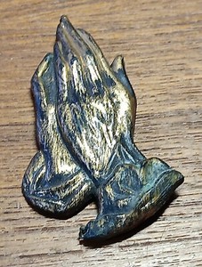 Prayer Praying Hands Tin Applique Spirituality brass Gold Tone Arts Crafts Pray