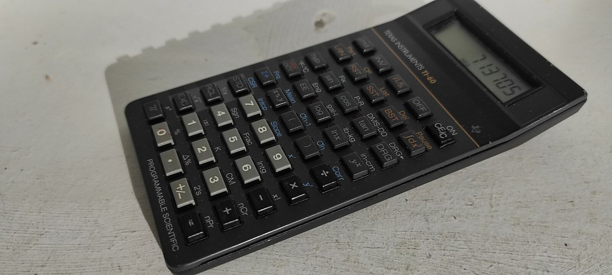 Texas Instruments TI-83 Plus Calculatrice Graphique programmable (l'emballage et Les Couleurs Peuvent Varier