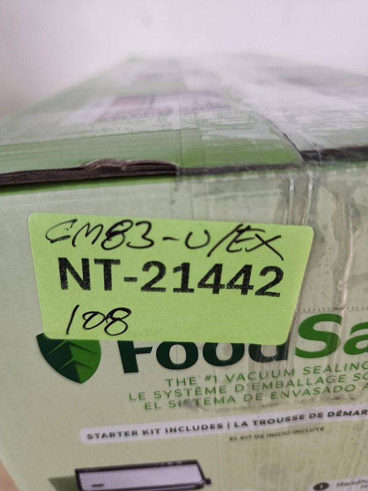 FoodSaver Vacuum Sealing System with Handheld Sealer Attachment Model