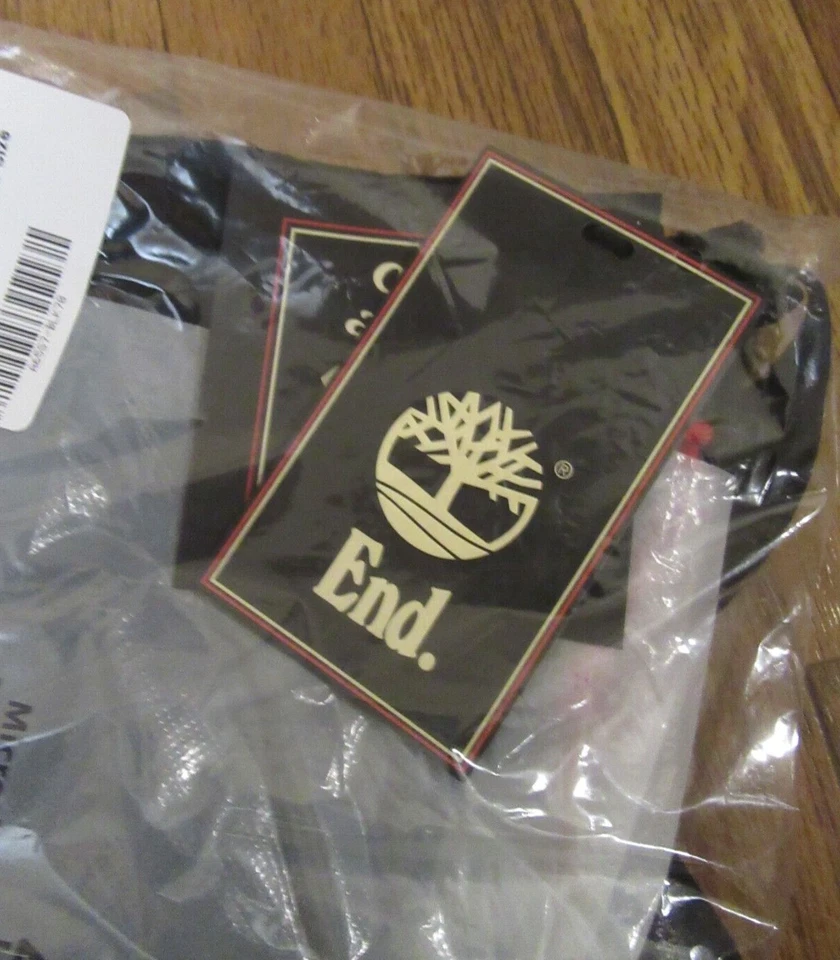 END x Timberland Hobo Bolso de Hombro Negro Extremo Ropa Nuevo con Etiquetas Envío y devolución gratuitos EE. UU. Foto 3 de 4