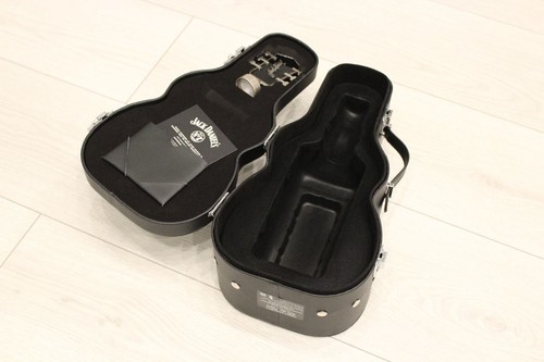 ? JACK DANIELS DANIEL'S - NEW LIMITED EDITION GUITAR BOTTLE CASE JD - GIFT BOX