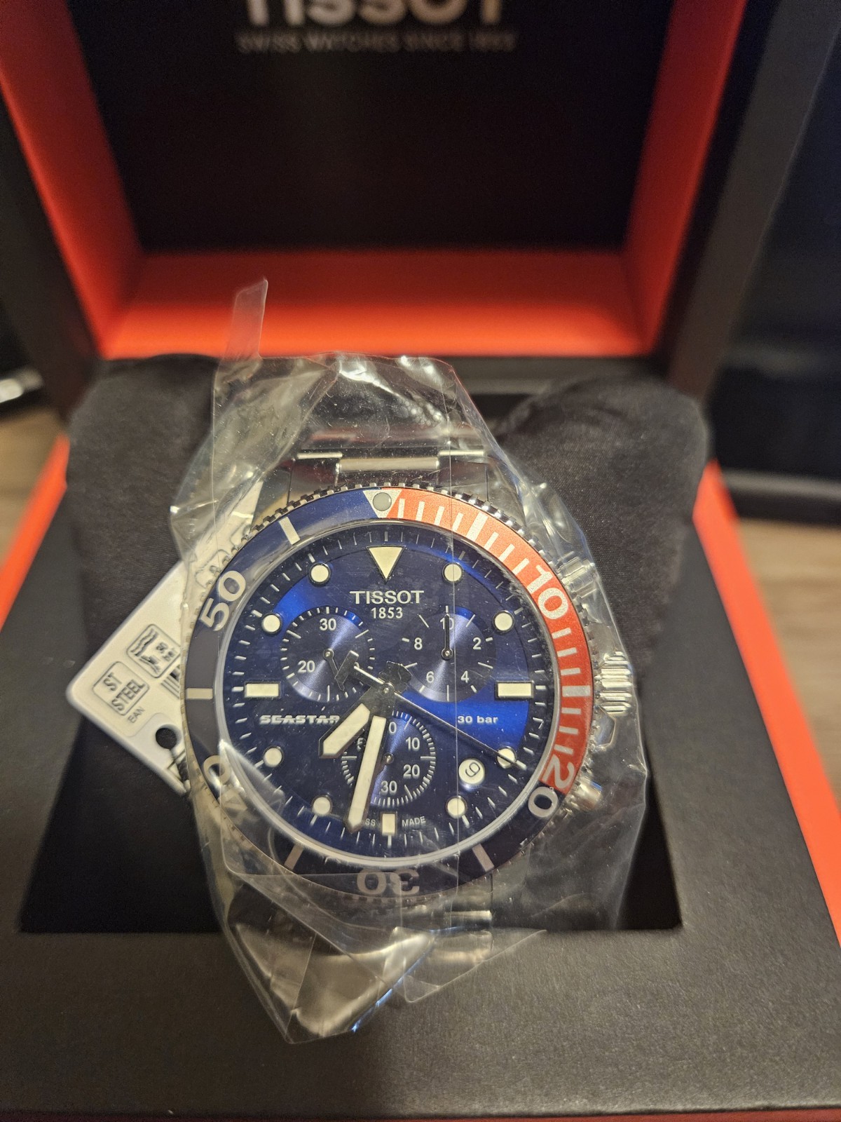 Tissot Mens Seastar Chronograph Quartz Watch with Blue Dial and Pepsi Bezel